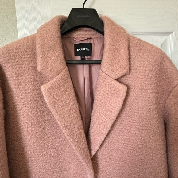 NWOT Express Wool Blend Dusty Pink Women Coat. One button closer. Two packets. - Picture 2 of 9